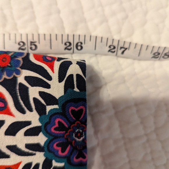 Old Navy pixie pants size 12 FUN PRINT! - Picture 5 of 6